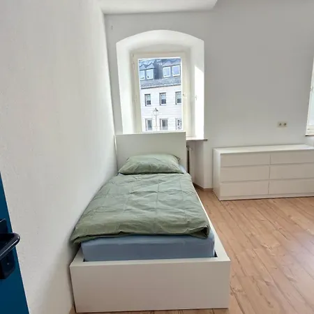 Mykonos House Mit 6 Schlafzimmer Apartment Kirchenlamitz