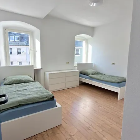 Apartment Mykonos House Mit 6 Schlafzimmer Kirchenlamitz
