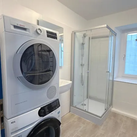 Mykonos House Mit 6 Schlafzimmer * Kirchenlamitz